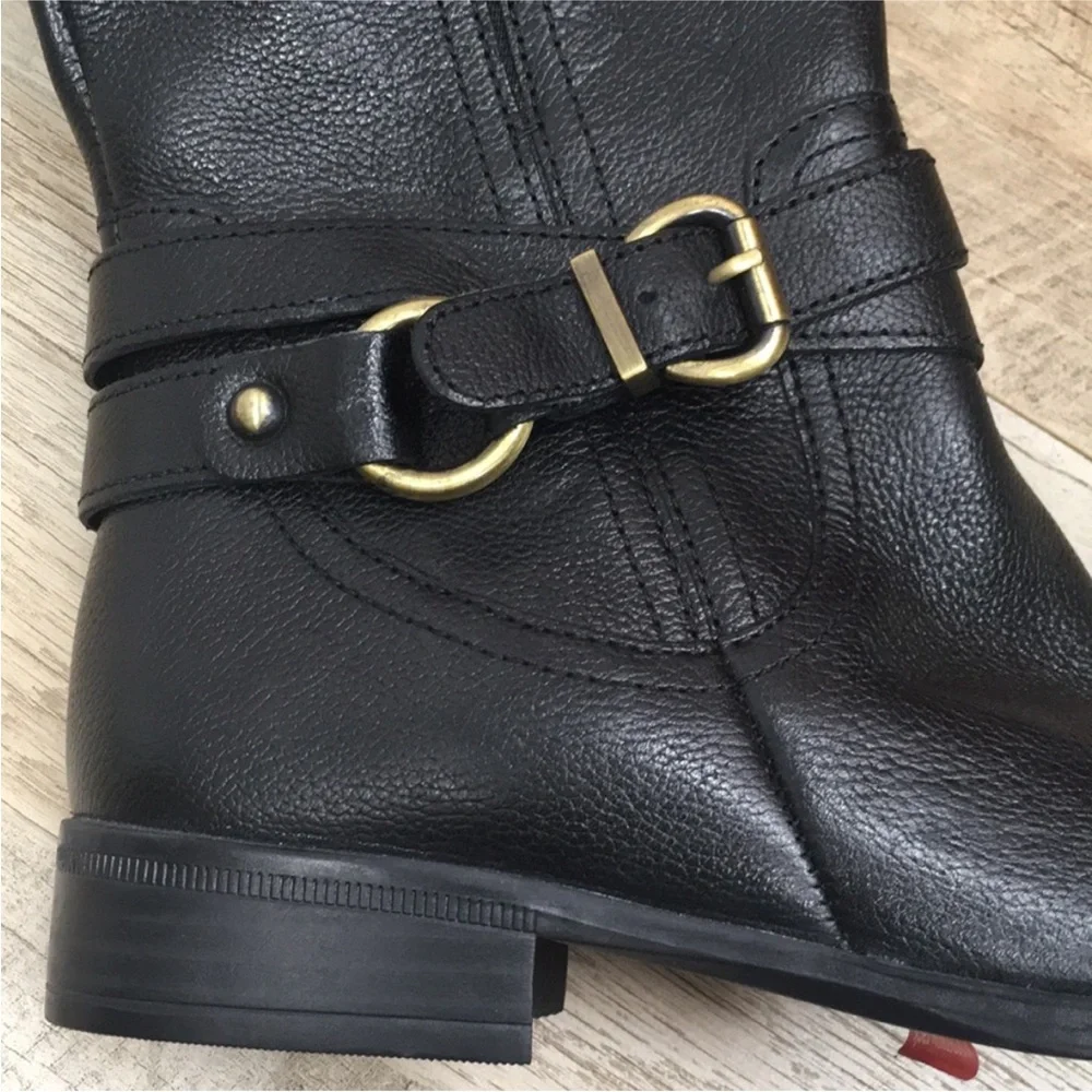 Naturalizer Black leather boots size 6
